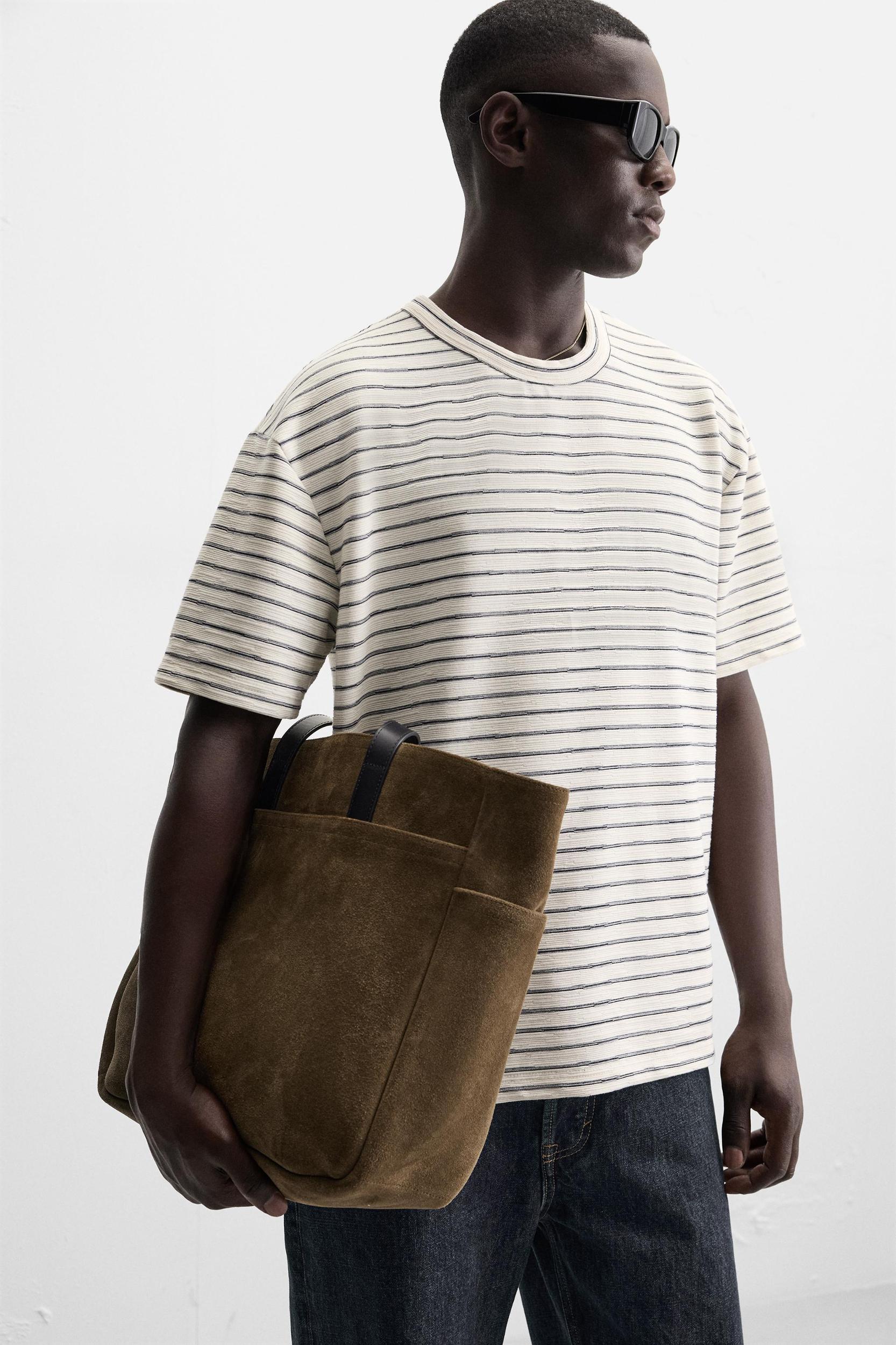 JACQUARD STRIPED T-SHIRT Product Image