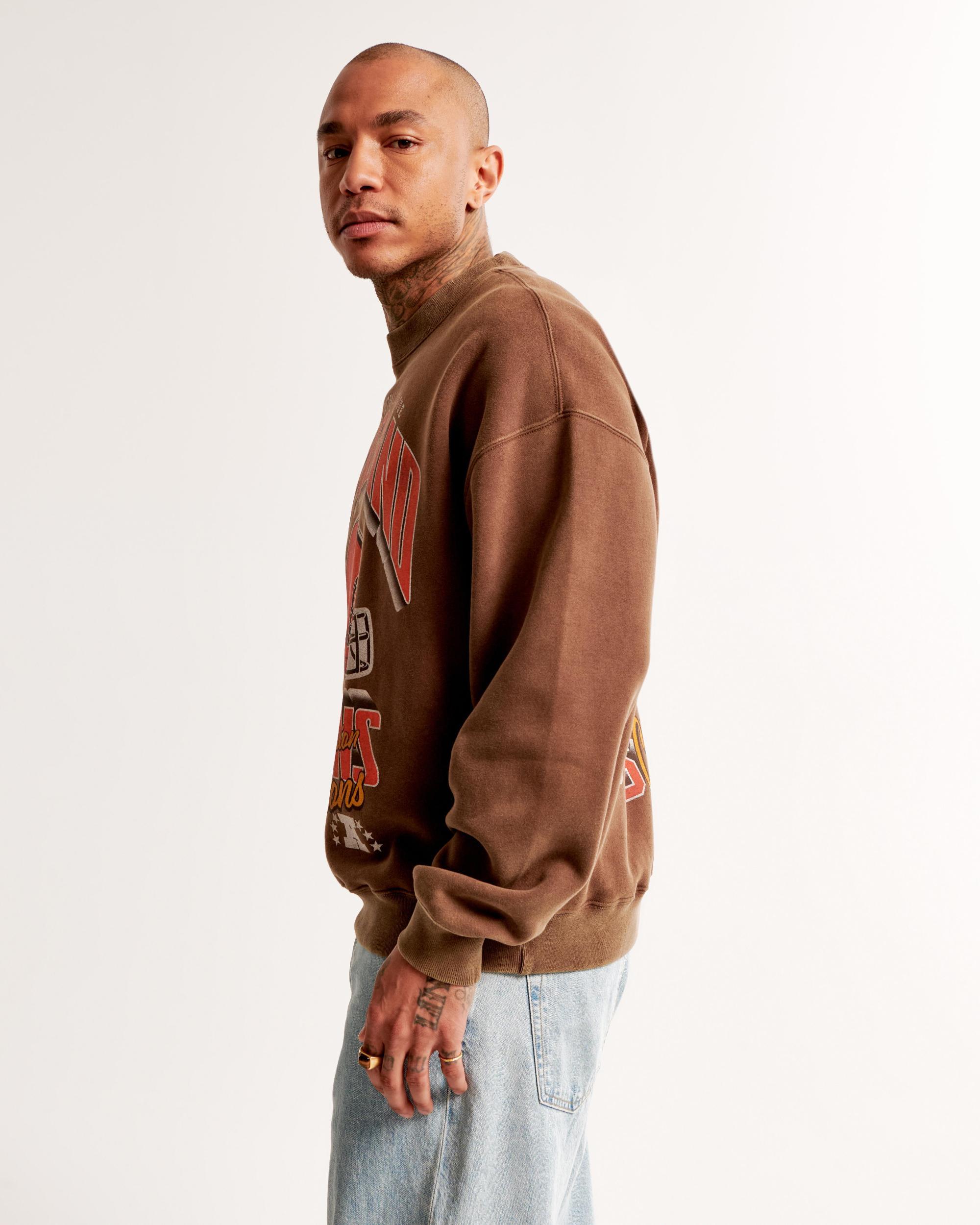 Minnesota Vikings Graphic Crew Sweatshirt Product Image
