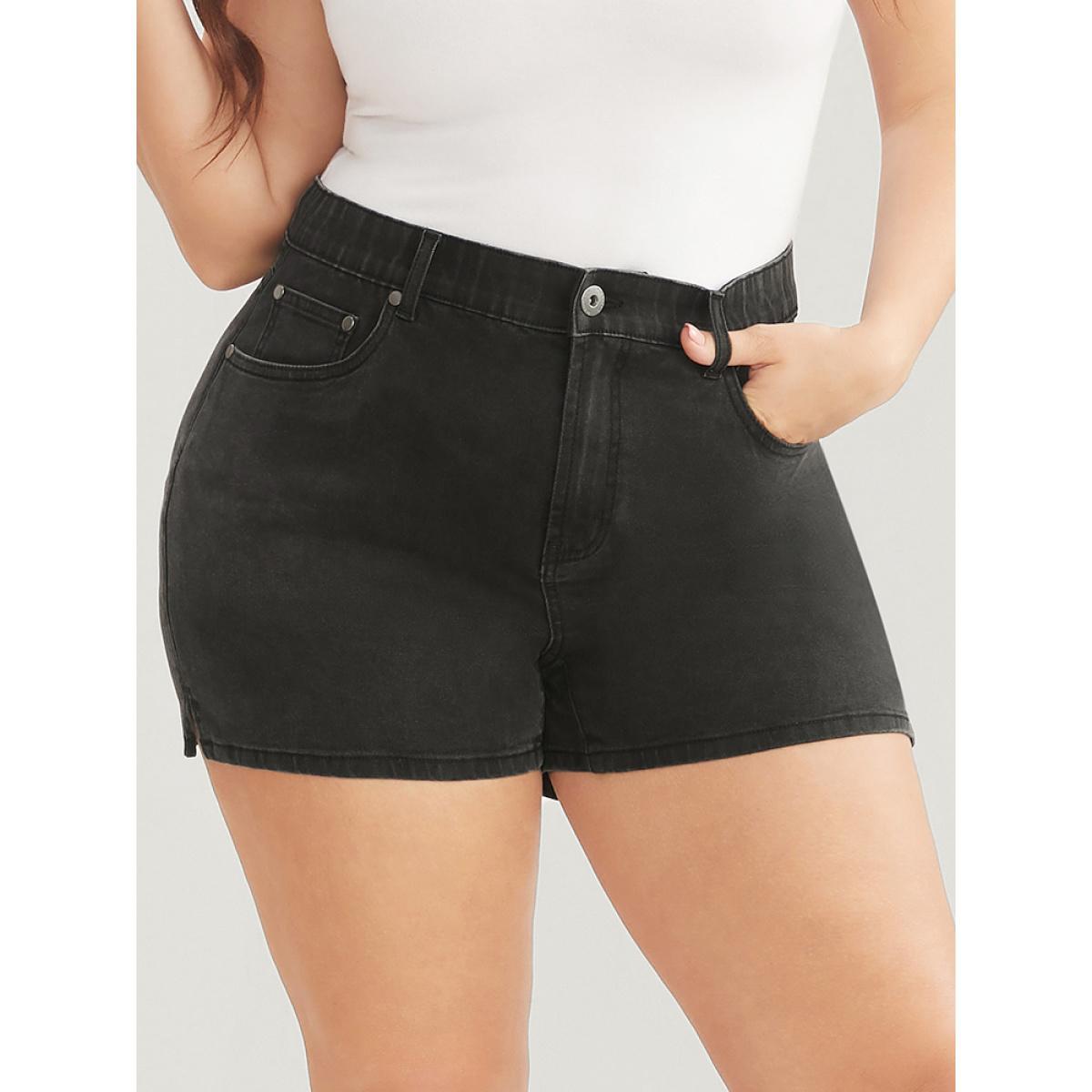 Plus Size Moderately Stretchy High Rise Dark Wash Split Denim Shorts Women Black Casual Plain Medium stretch Pocket Jeans BloomChic 20/2X Product Image