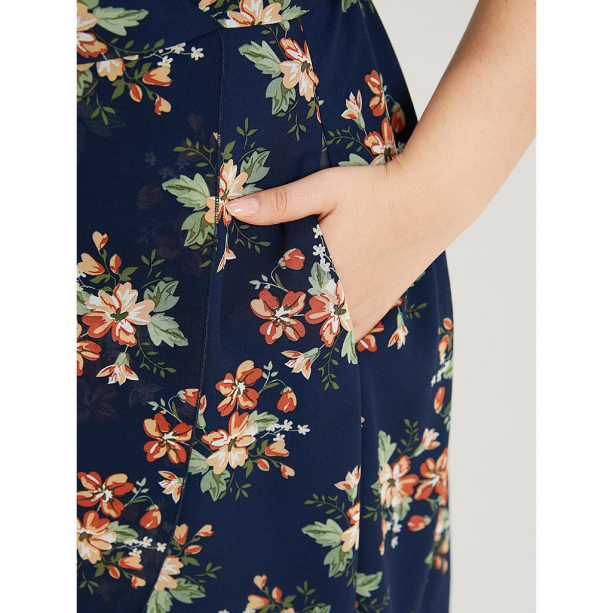 Plus Size Floral Print Mesh Pocket Wrap Hem Dress DarkBlue Women Elegant Lined V-neck Short sleeve Curvy Midi Dress BloomChic 30/6X Product Image