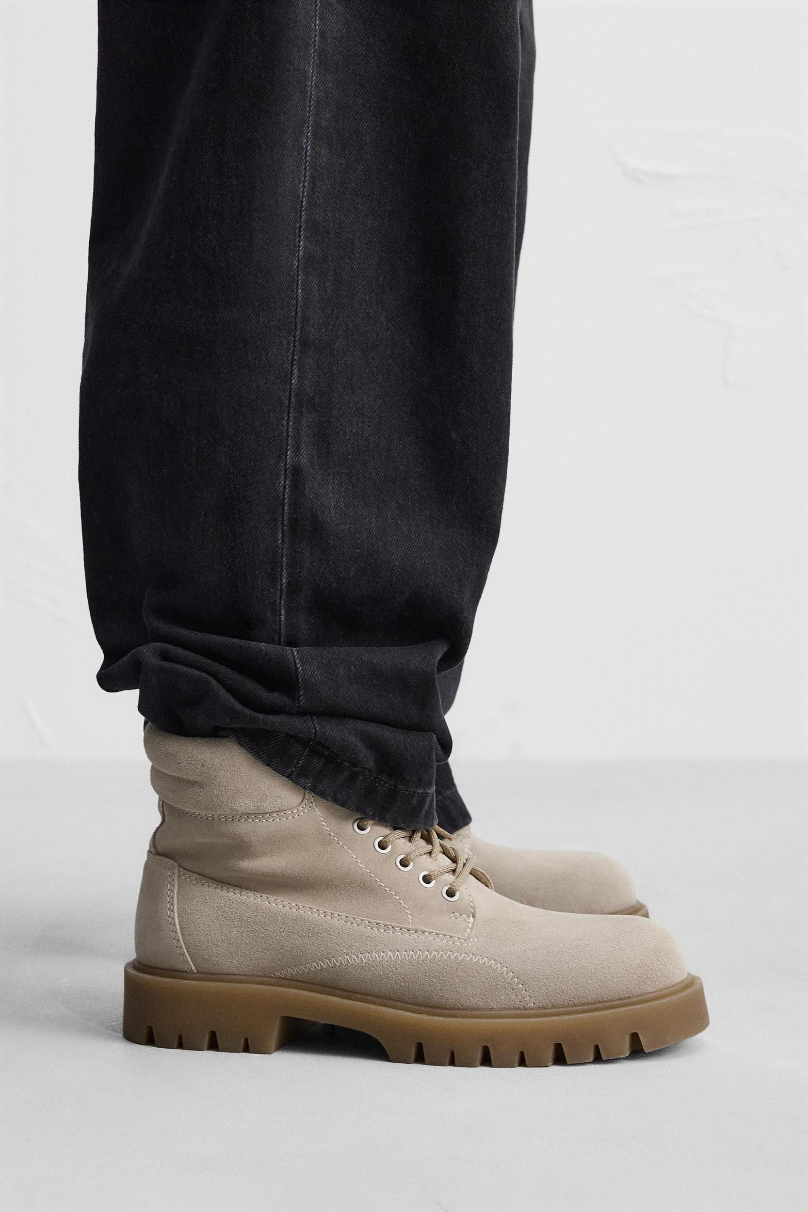 LACED LEATHER BOOTS Product Image