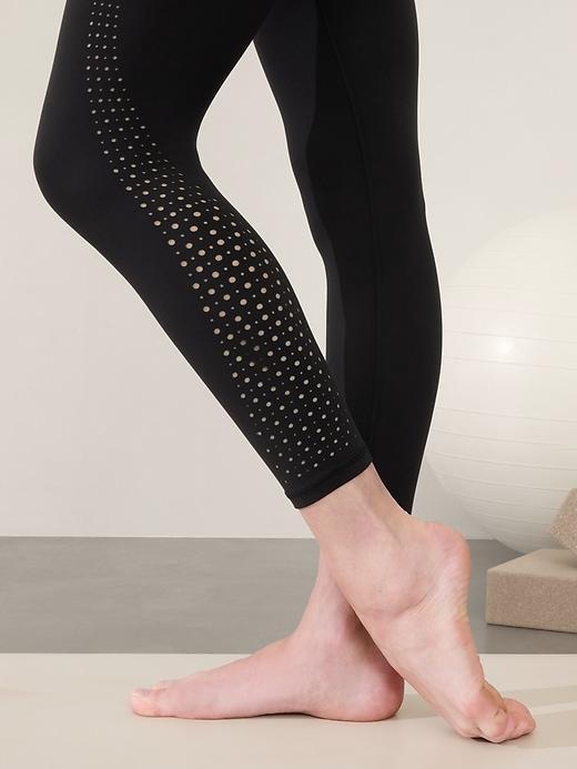 Elation Ultra High Rise 7/8 Legging Product Image