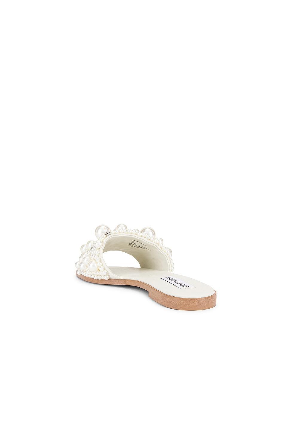 Knicky Sandal Product Image