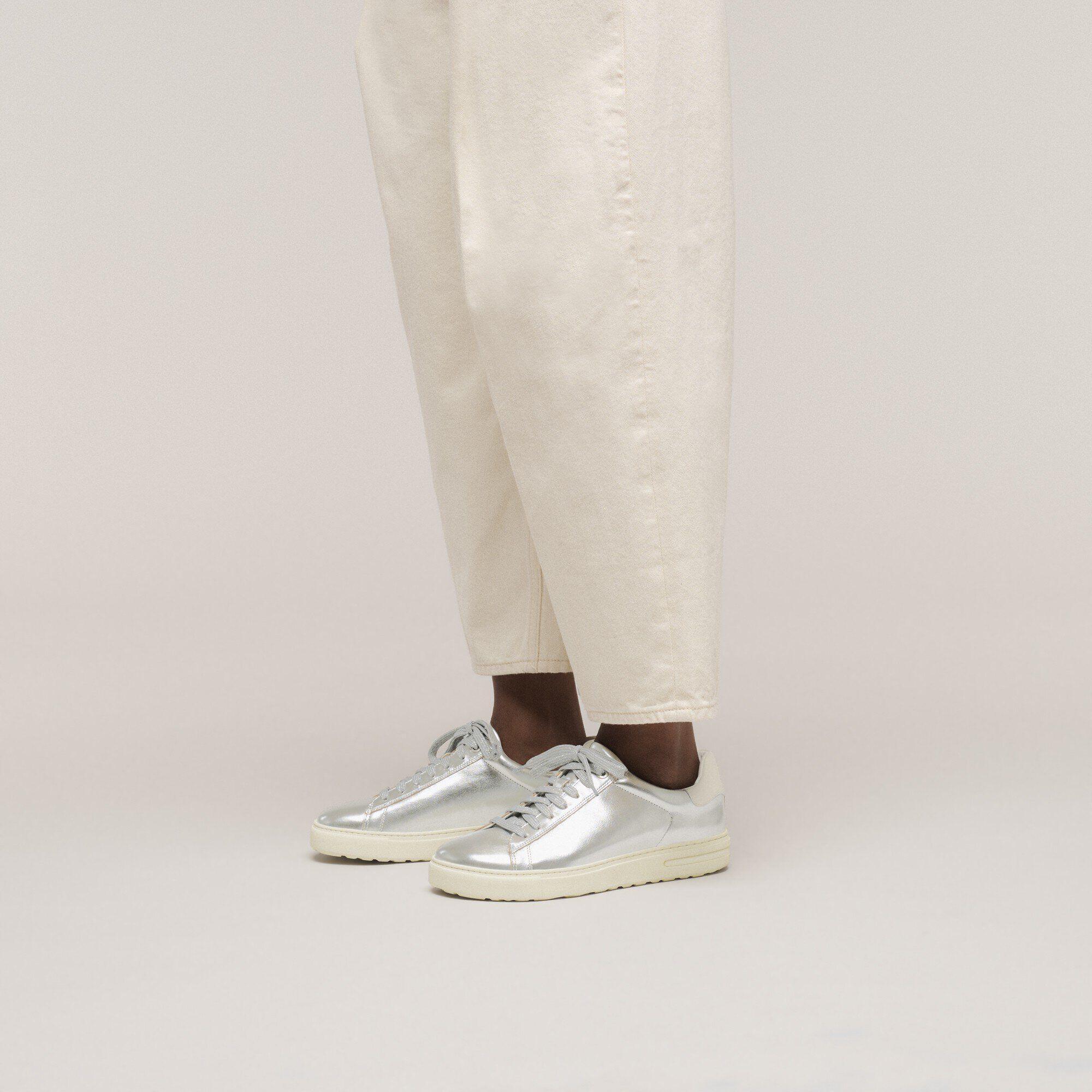 Bend Low Natural Leather Product Image