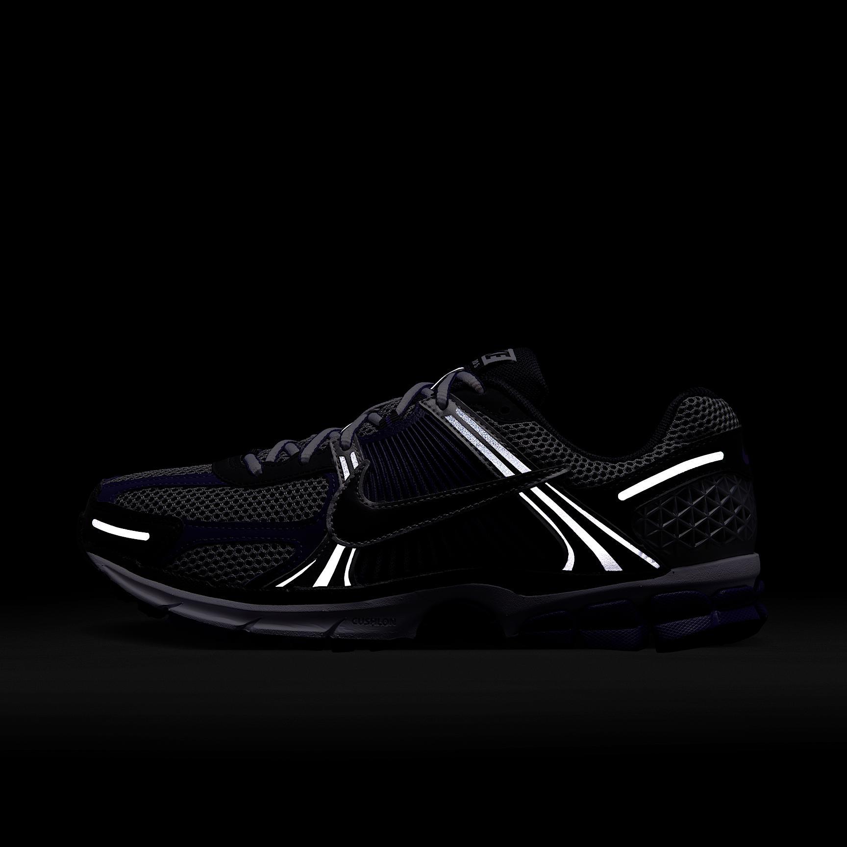 Nike Zoom Vomero 5 Men's Shoes Product Image