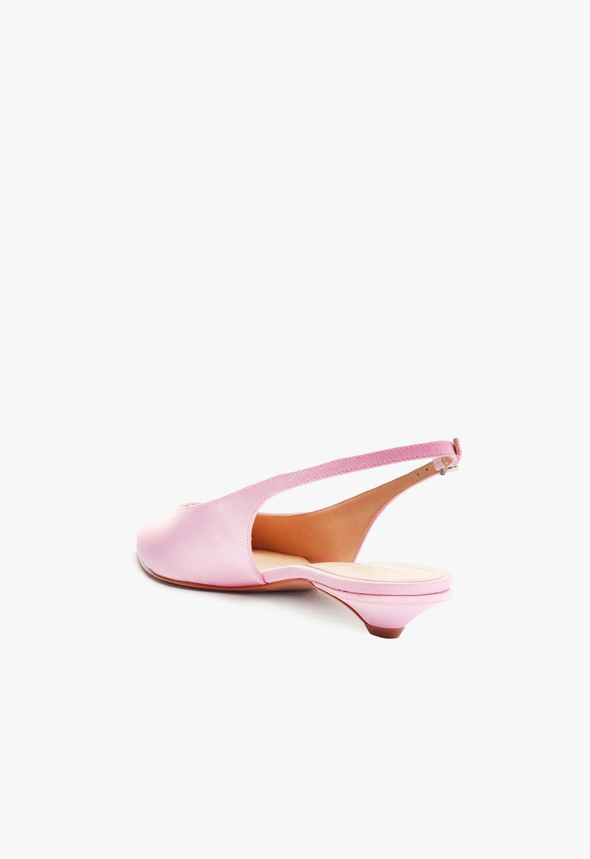 Evan Casual Satin Flat Product Image