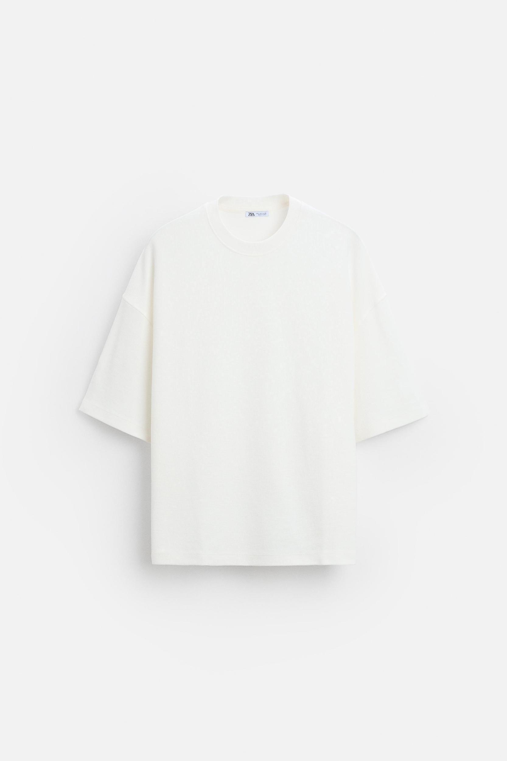 TEXTURED T-SHIRT Product Image