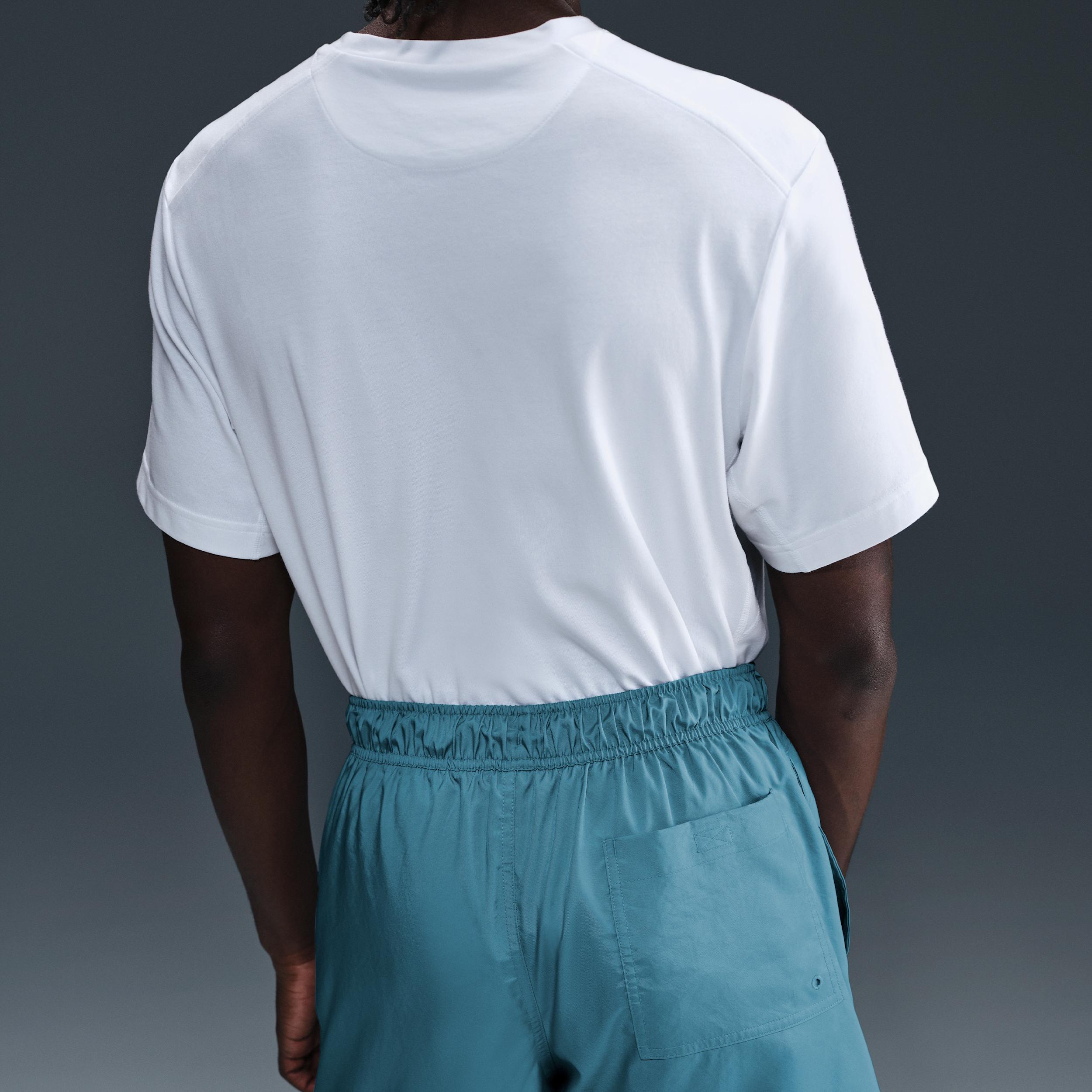 Nike Men's Club Woven Flow Shorts Product Image