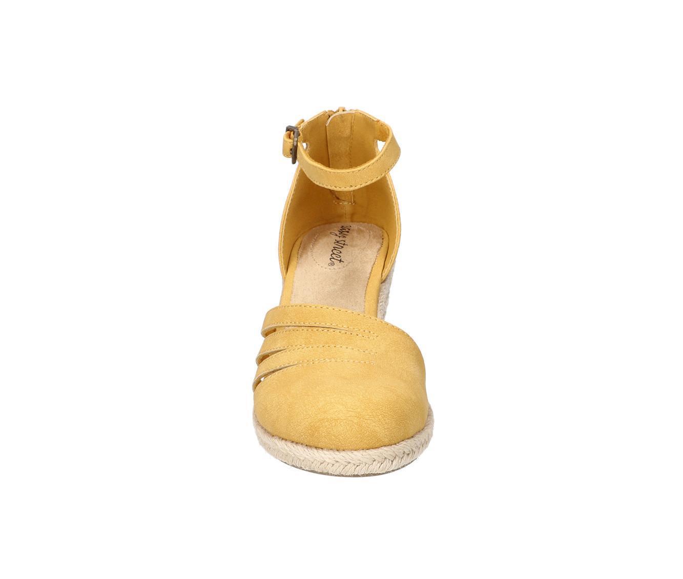 Women's Easy Street Daytona Wedges Product Image