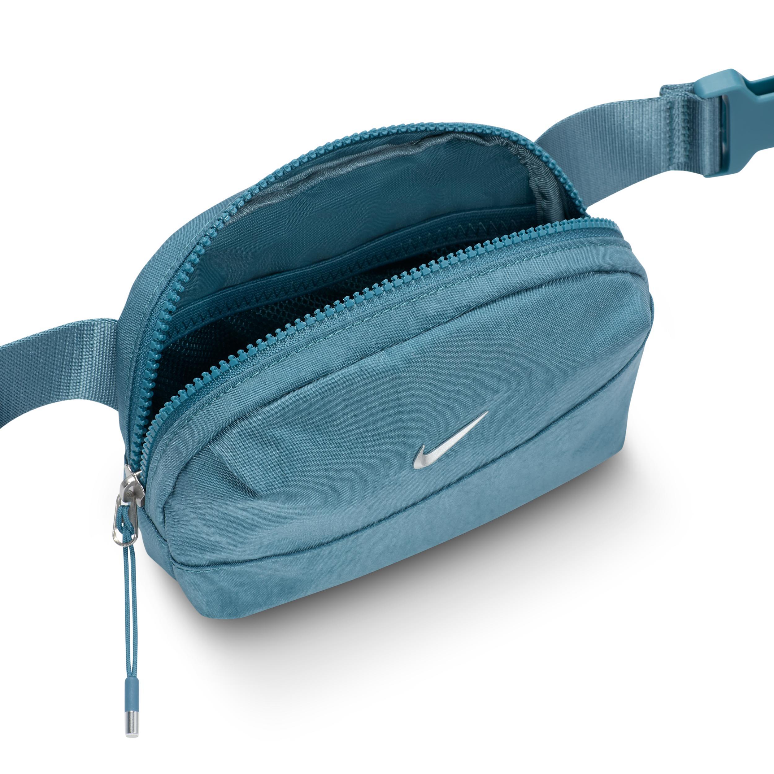 Nike Unisex Aura Crossbody Bag (2L) Product Image