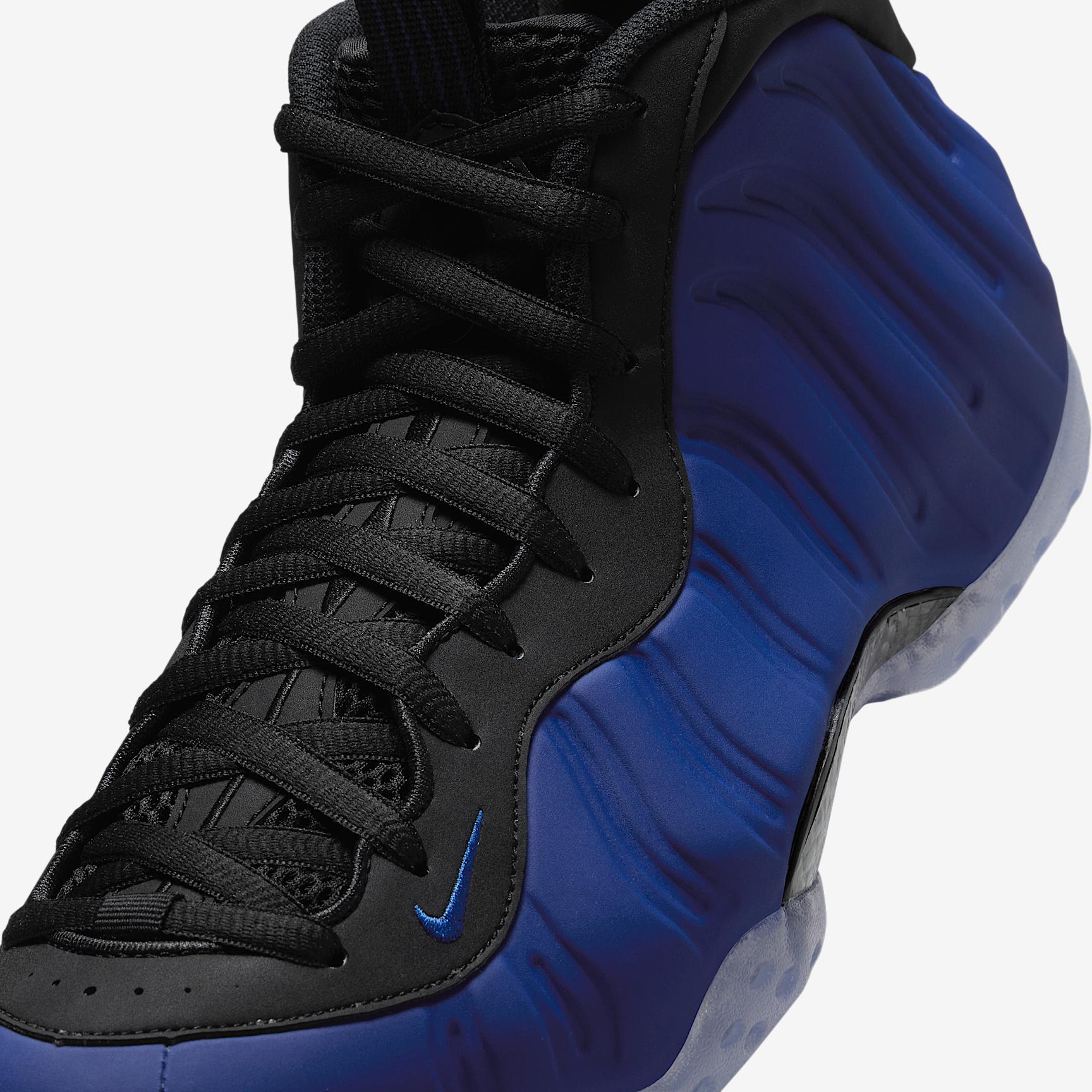 Nike Air Foamposite One Men's Shoes Product Image