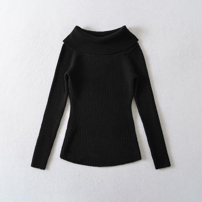 Off-Shoulder Long-Sleeve Plain Ribbed Knit Top Product Image