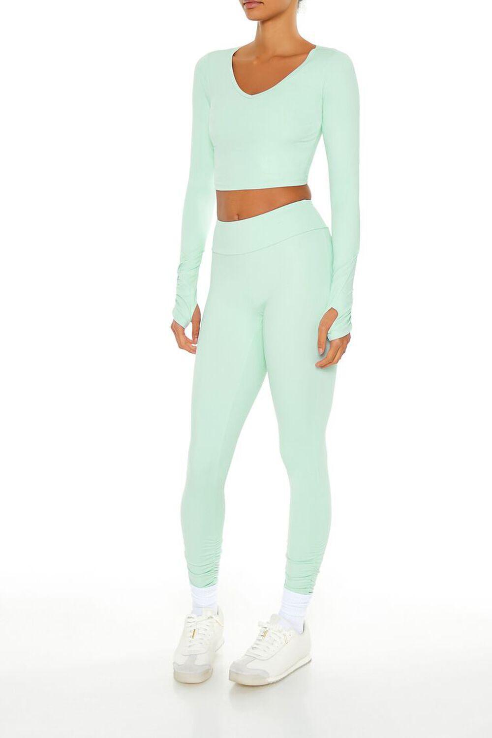 Active V-Neck Thumbhole Crop Top | Forever 21 Product Image