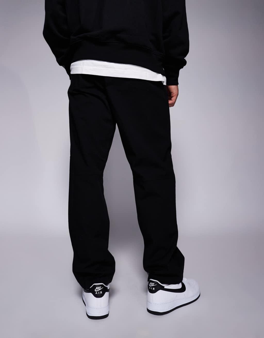 The North Face Beta Utility Belted Pants in black Product Image