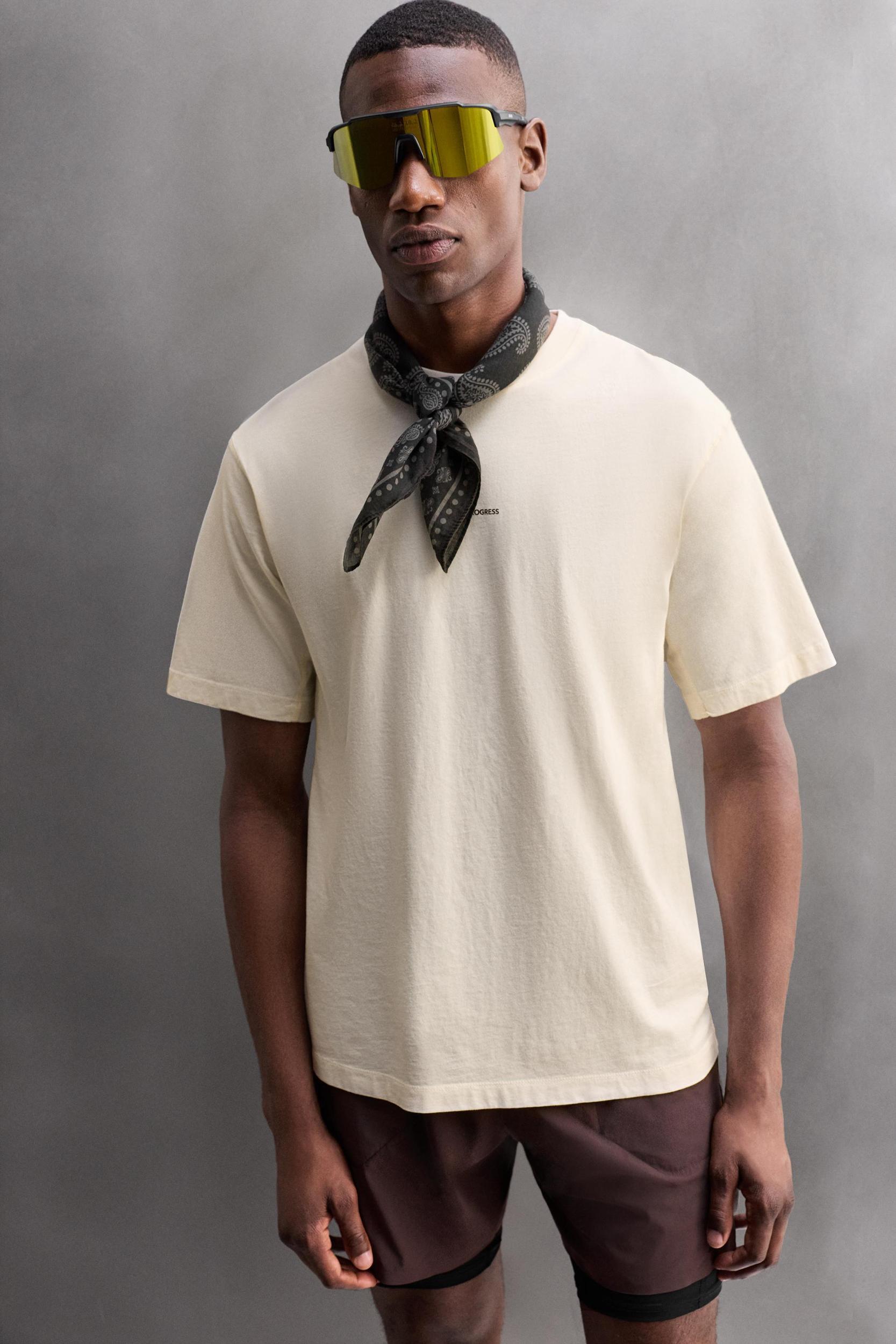 RUNNING PRINT T-SHIRT Product Image