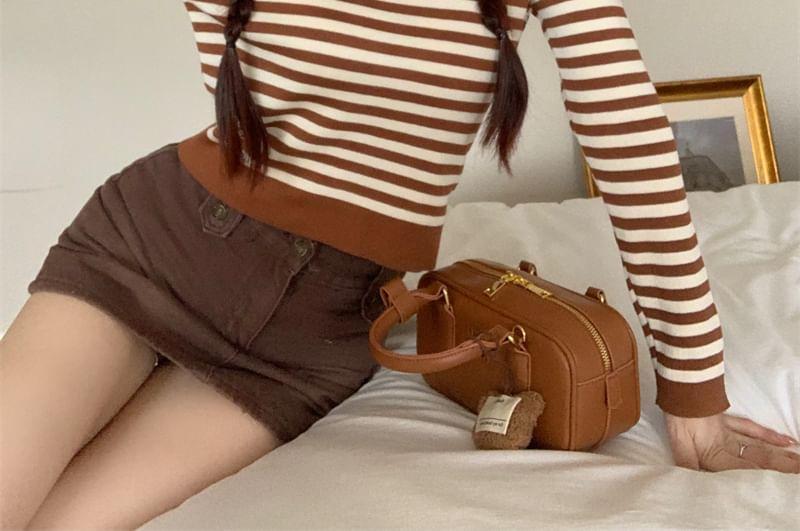 Long-Sleeve Scoop Neck Striped Knit Top Product Image