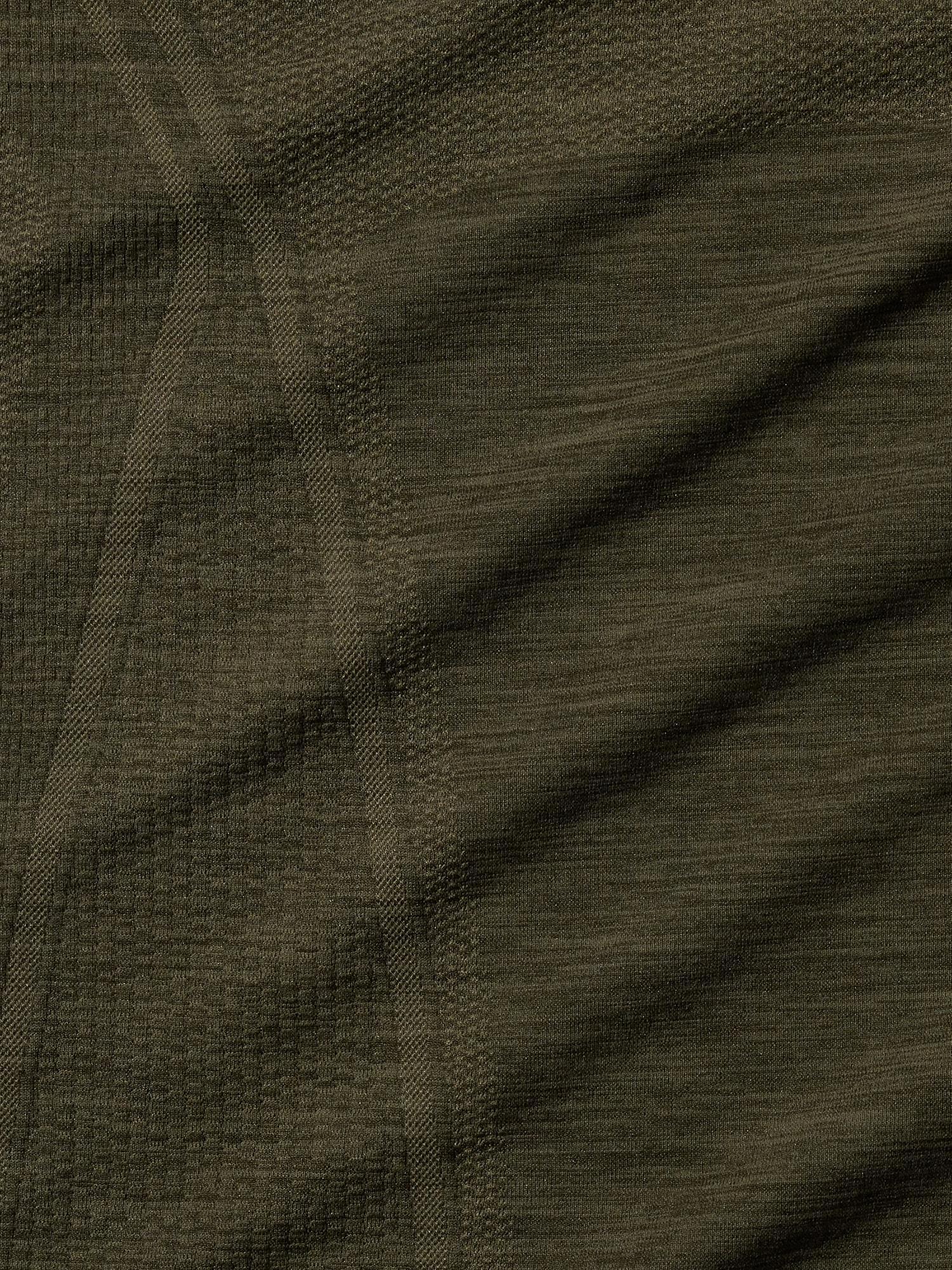 Momentum Seamless Top Product Image
