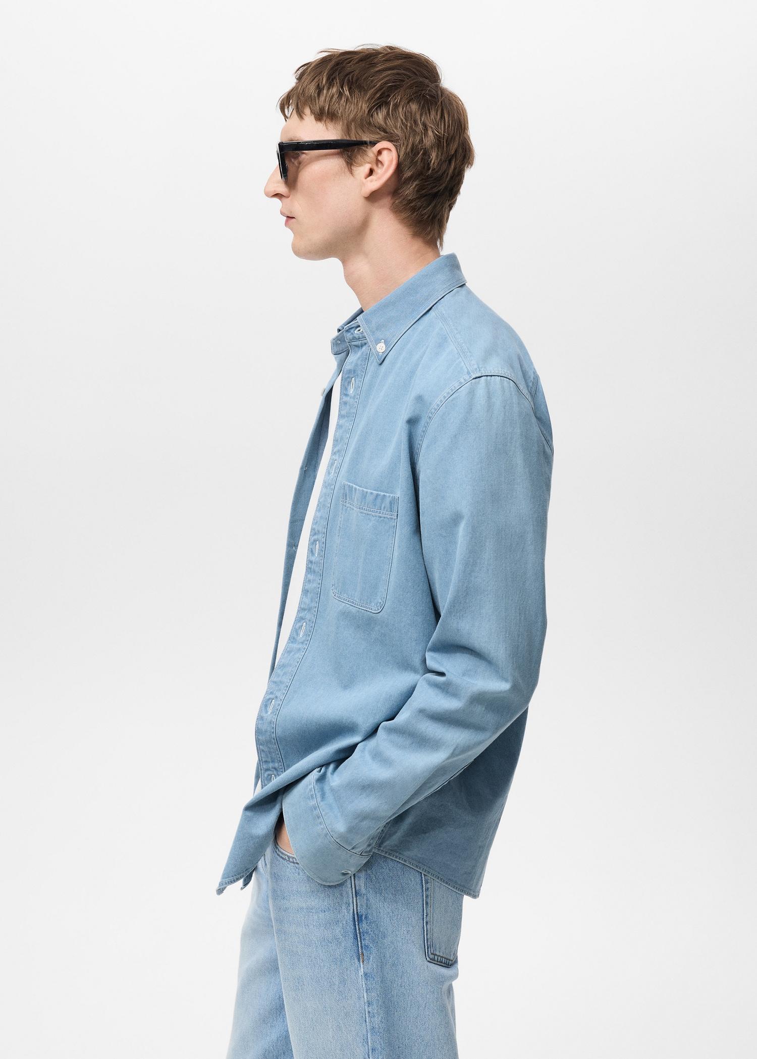100% cotton denim shirt - Men | MANGO USA Product Image