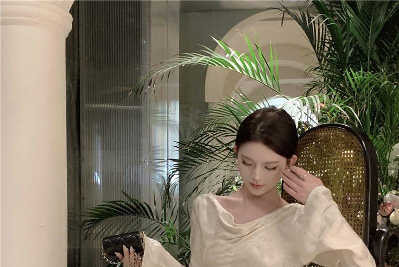 Long-Sleeve V-Neck Maxi Sheath Dress Product Image