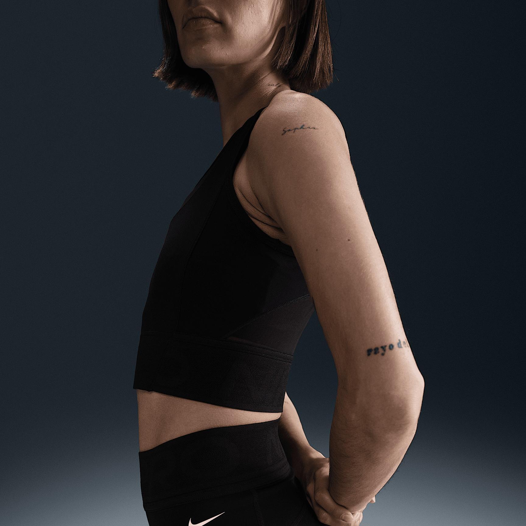 Nike Pro Women's Dri-FIT Cropped Tank Top Product Image