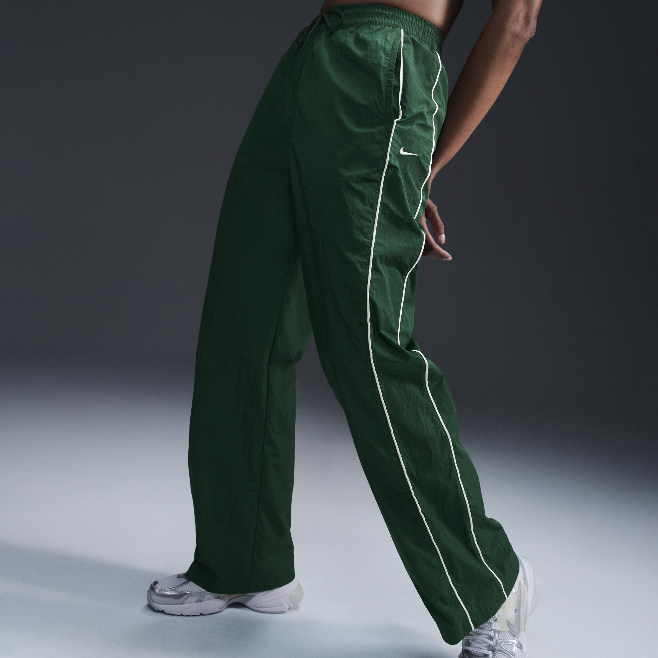 Nike Women's Windrunner High-Waisted Woven Open-Hem Pants Product Image
