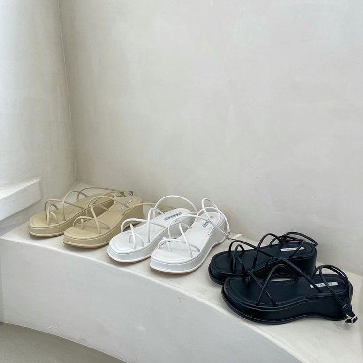 Toe Loop Platform Wedge Heel Gladiator Sandals Product Image