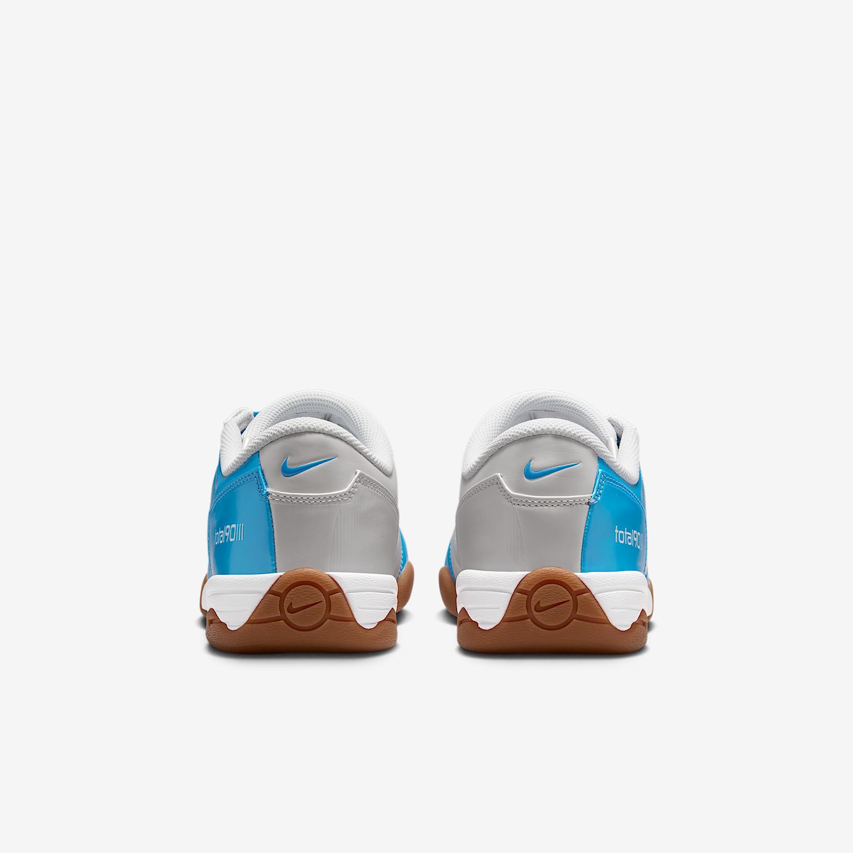 Nike Total 90 Men's Shoes Product Image