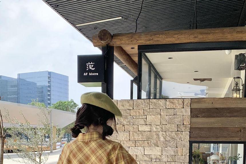 Long-Sleeve Plaid Shirt / Crew Neck Plain Button Sweater Vest Product Image