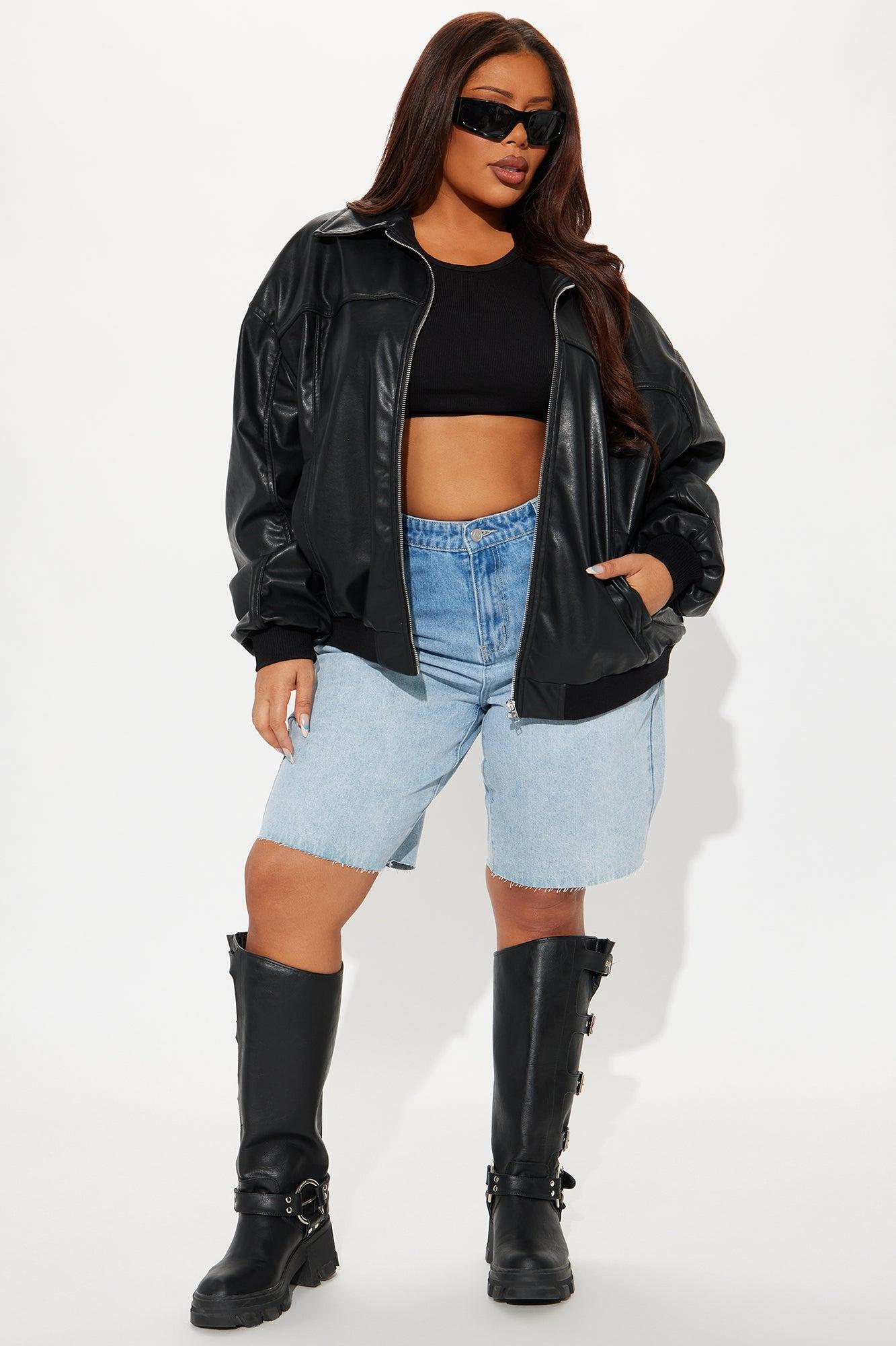 Coastal Classic Bermuda Denim Shorts - Light Wash Product Image