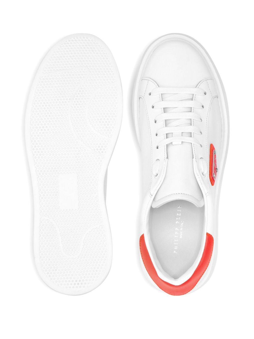 logo-plaque leather sneakers  Product Image