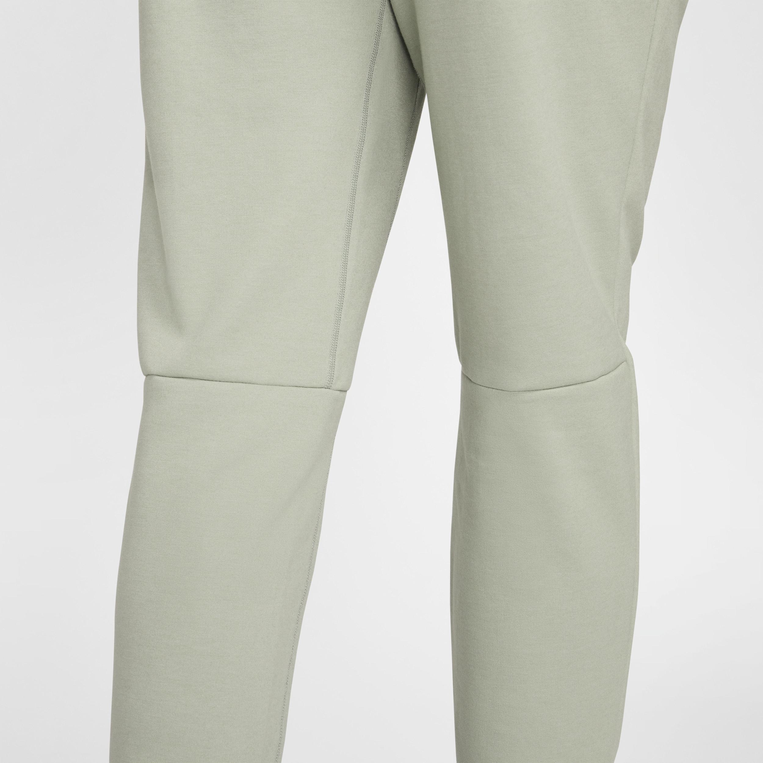 Nike Mens Primary Dri-FIT UV Tapered Versatile Pants Product Image
