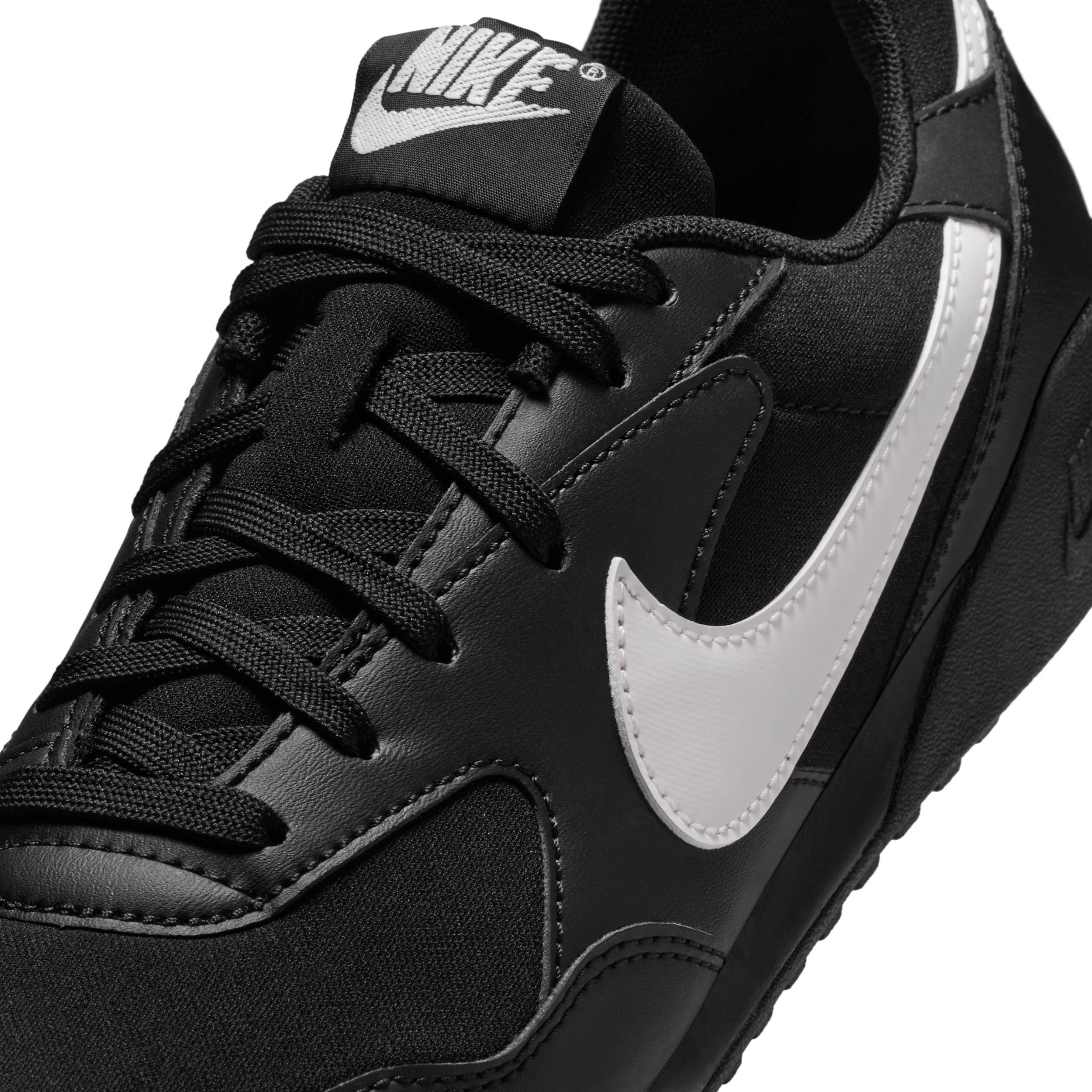 Nike Women's Terra Manta Shoes Product Image