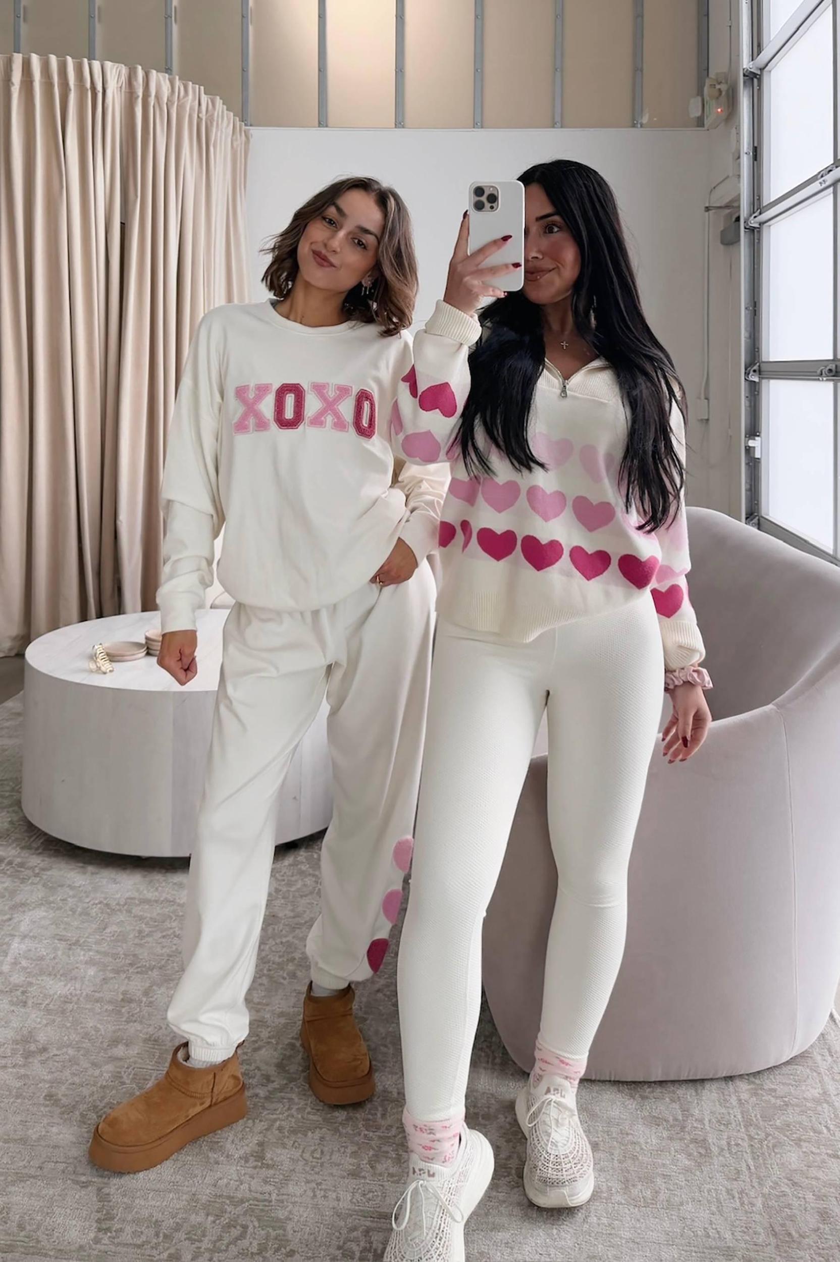 Devyn Sweatshirt Heart Cream Product Image