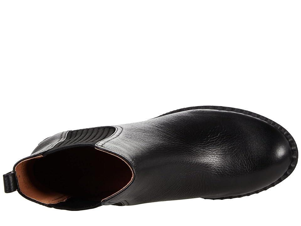 Gentle Souls by Kenneth Cole Womens Best Elastic Chelsea Boots Product Image