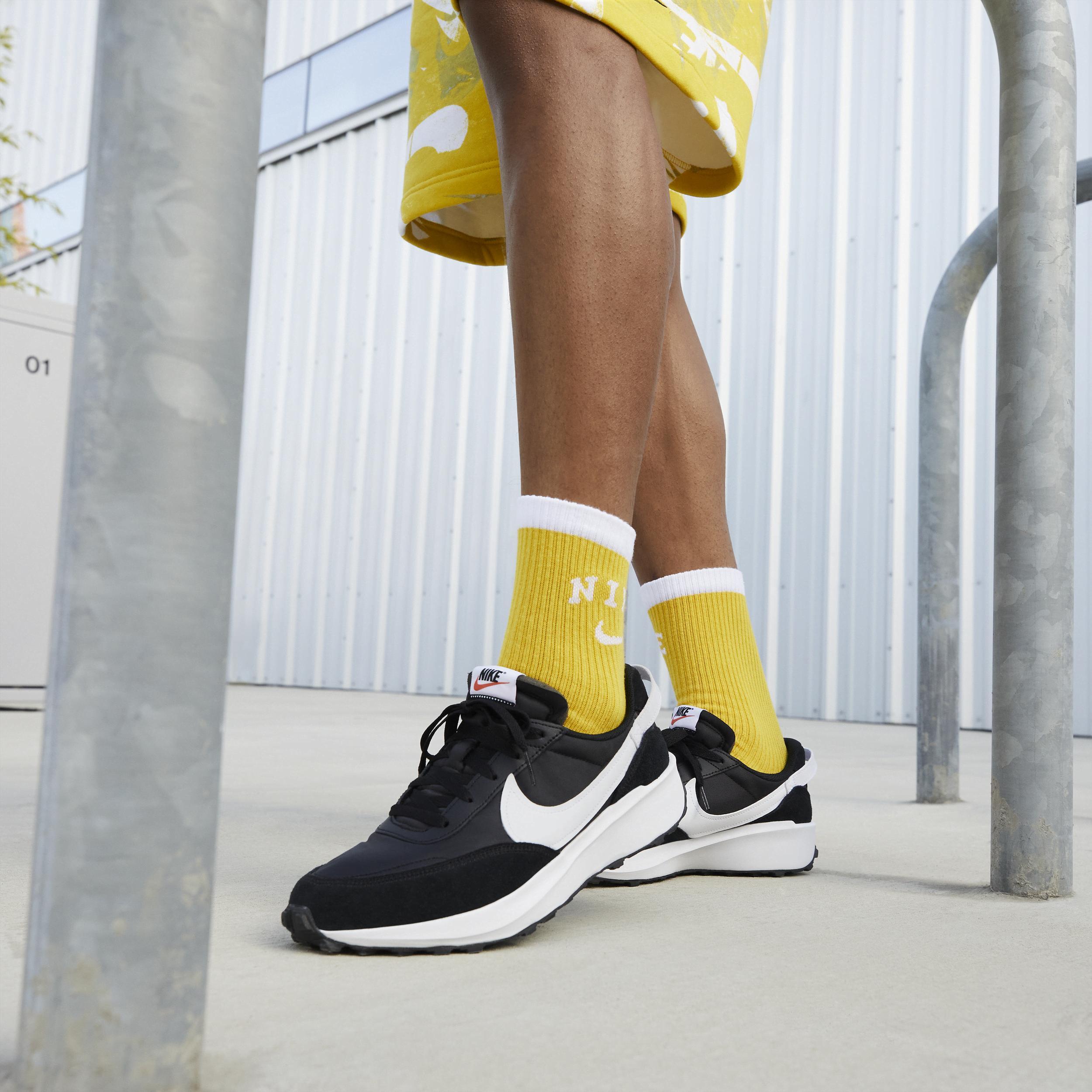 Nike Men's Waffle Debut Shoes Product Image