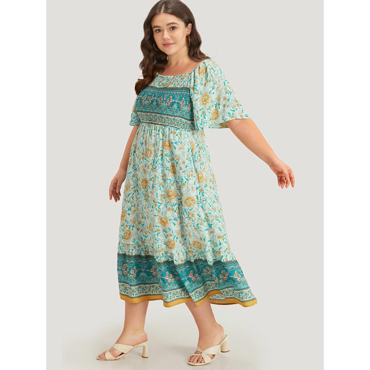 Plus Size Floral Print Shirred Square Neck Dress Turquoise Women Vacation Gathered Square Neck Short sleeve Curvy Midi Dress BloomChic 26/4X Product Image