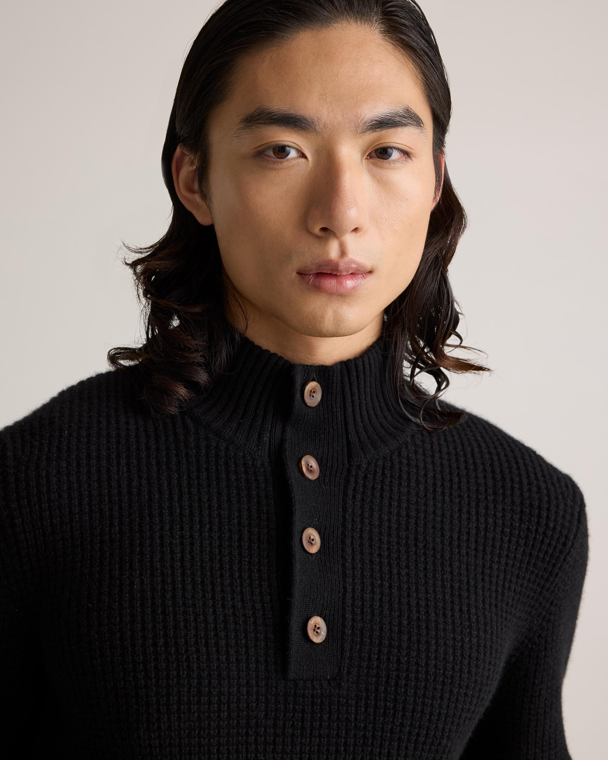 Quince | Men's Mongolian Cashmere Waffle Quarter Button Sweater Size XL Product Image