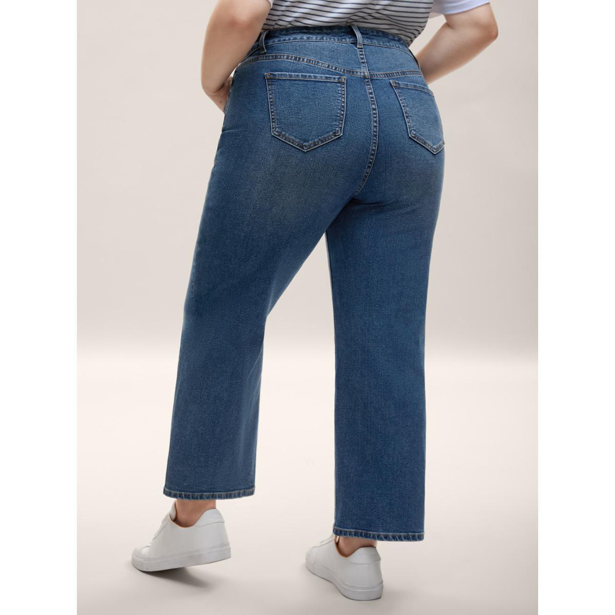 Plus Size Cowboy Waist Straight-Leg Mid-Rise Jeans Women Denimblue Medium stretch Slanted pocket Jeans BloomChic 26/4X Product Image
