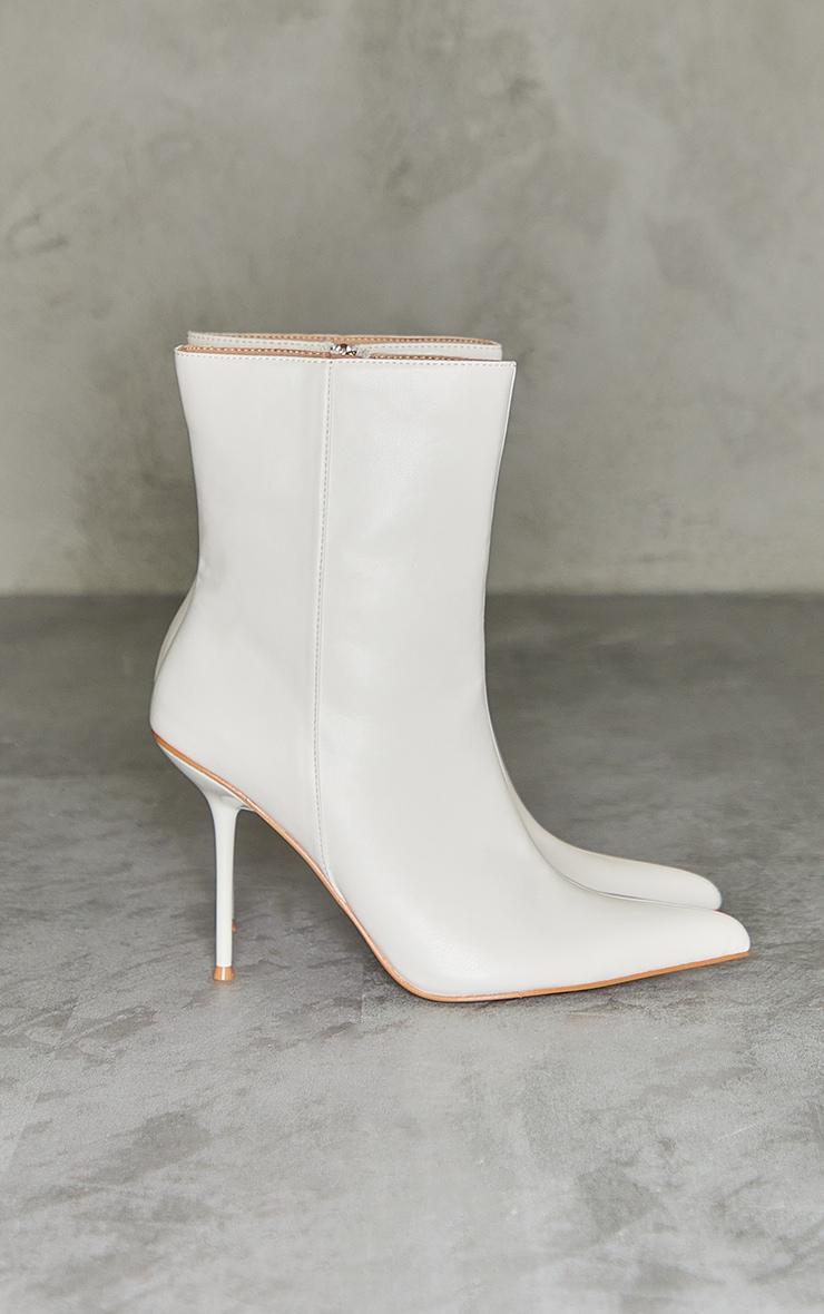 White Pu Point Toe Mid Heeled Ankle Boots Product Image