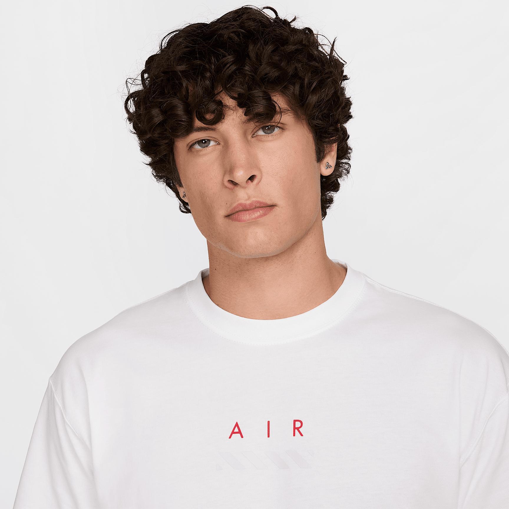 Nike Sportswear Men's Max90 T-Shirt Product Image