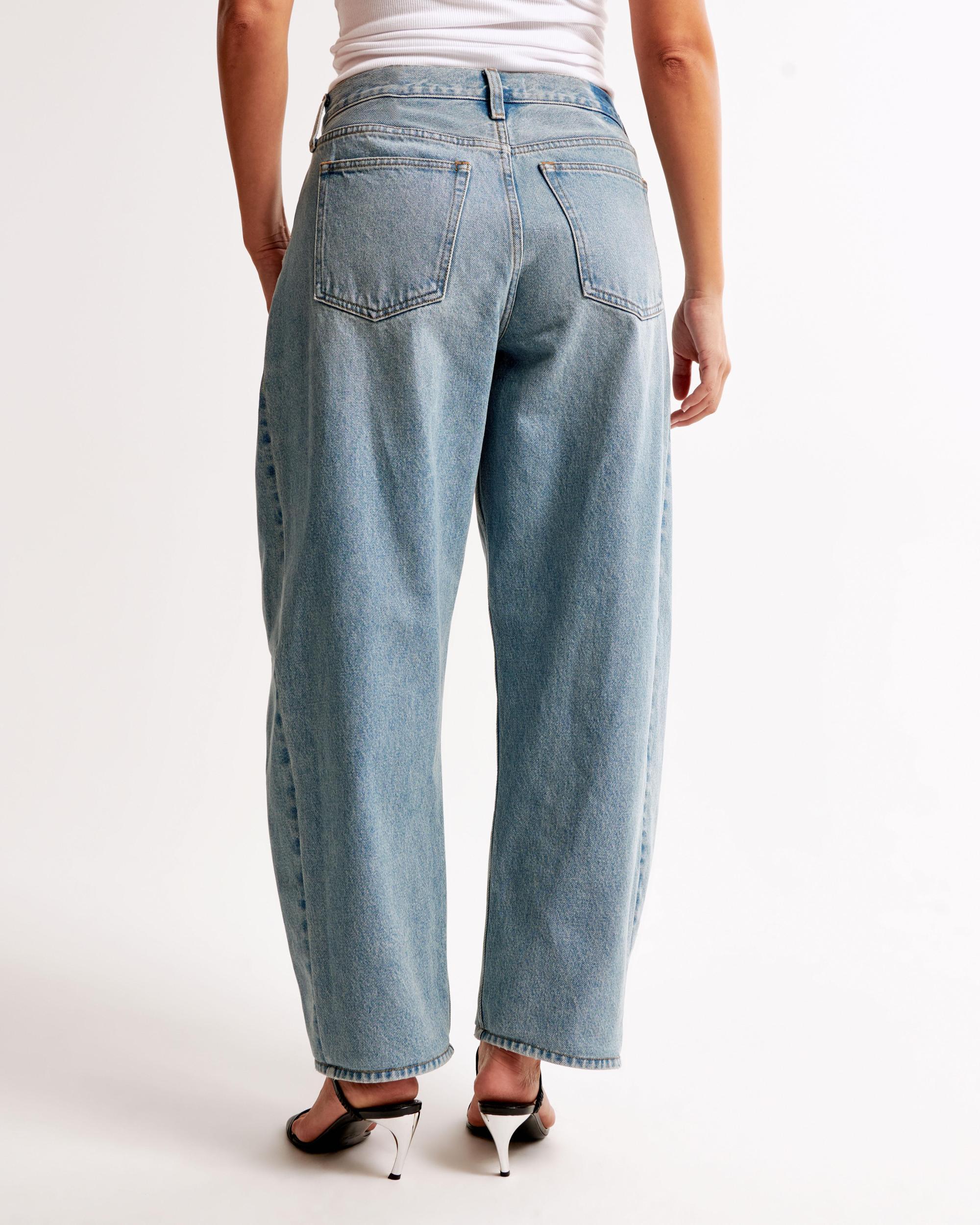 Curve Love Mid Rise Barrel Jean Product Image