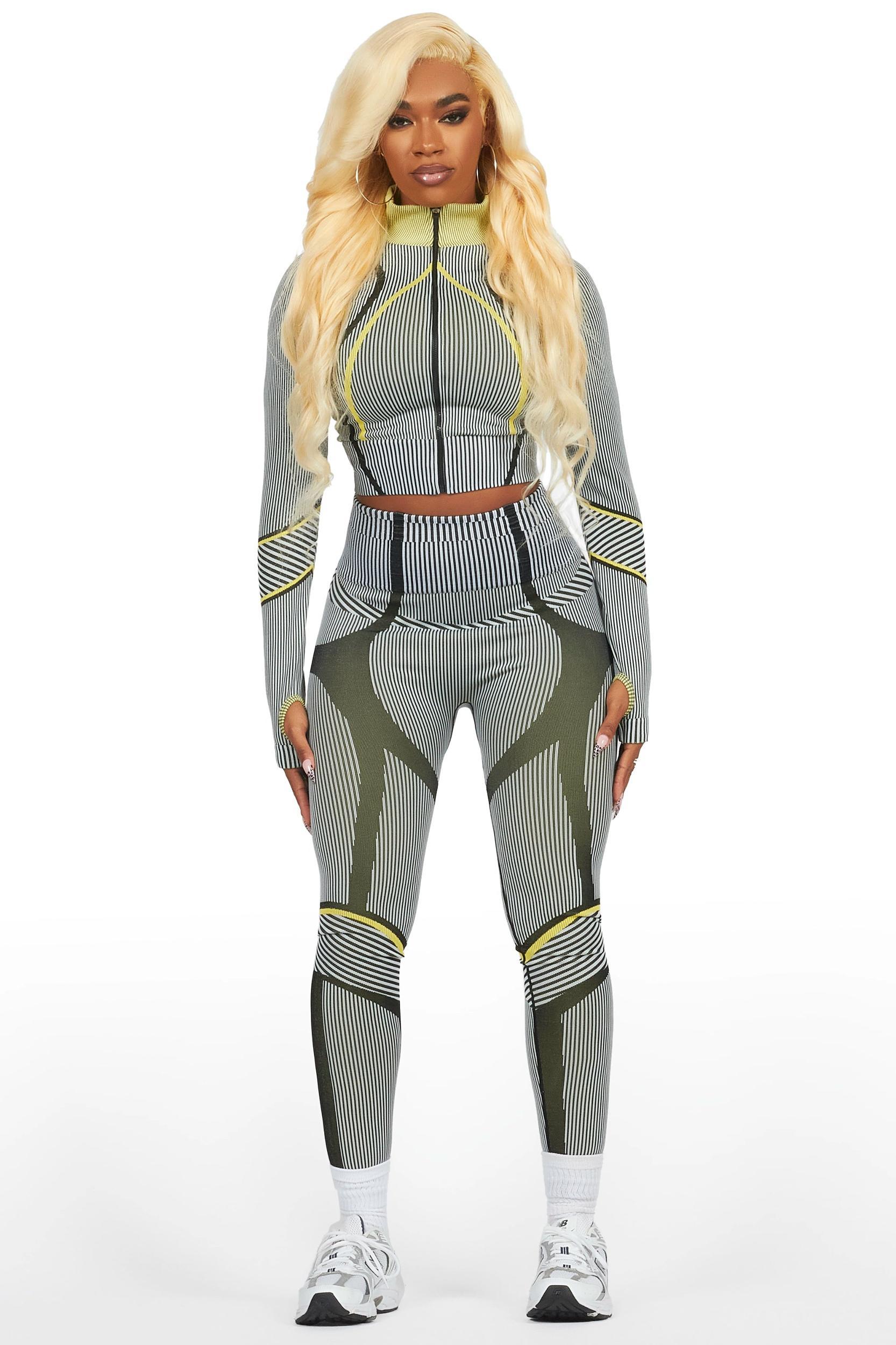 Derriana Black Active Set Female Product Image