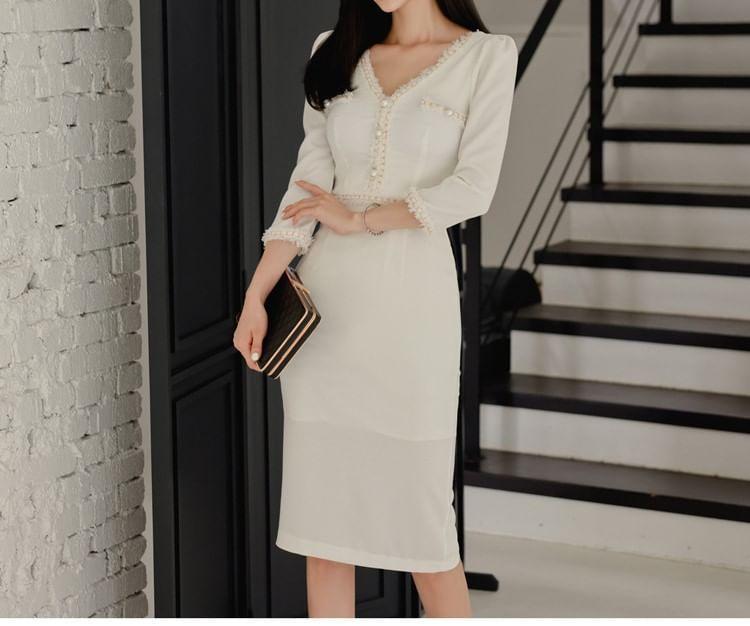 3/4-Sleeve V-Neck Fringed Sheath Dress Product Image