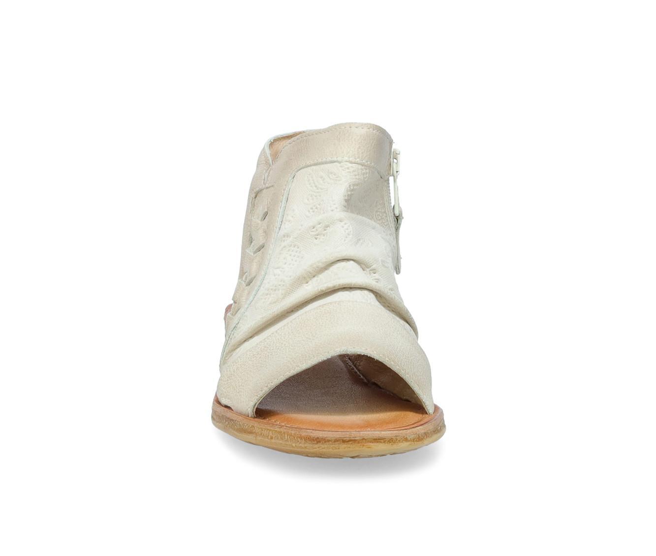 Women's Miz Mooz Flaire Sandals Product Image