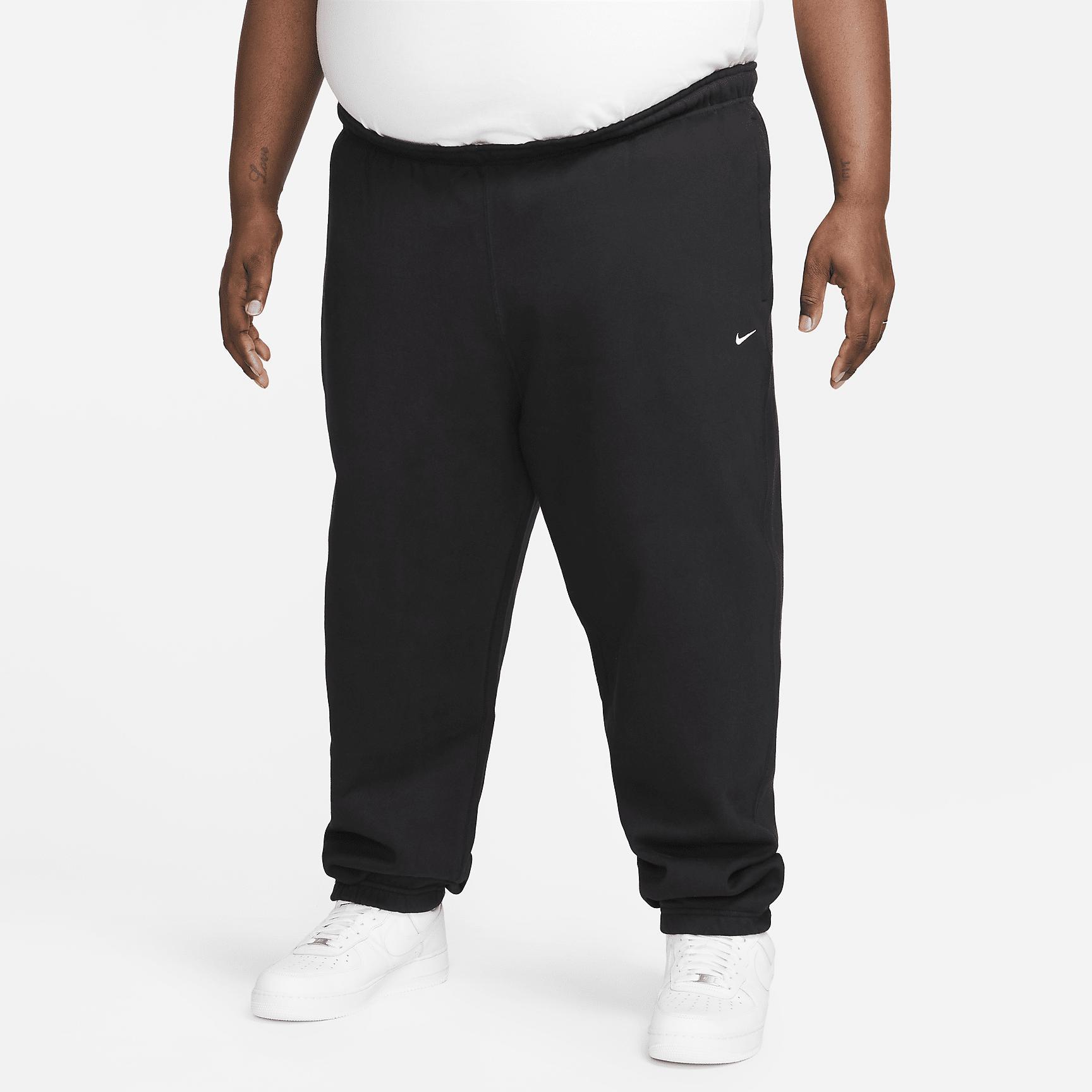 Nike Men's Solo Swoosh Fleece Pants Product Image