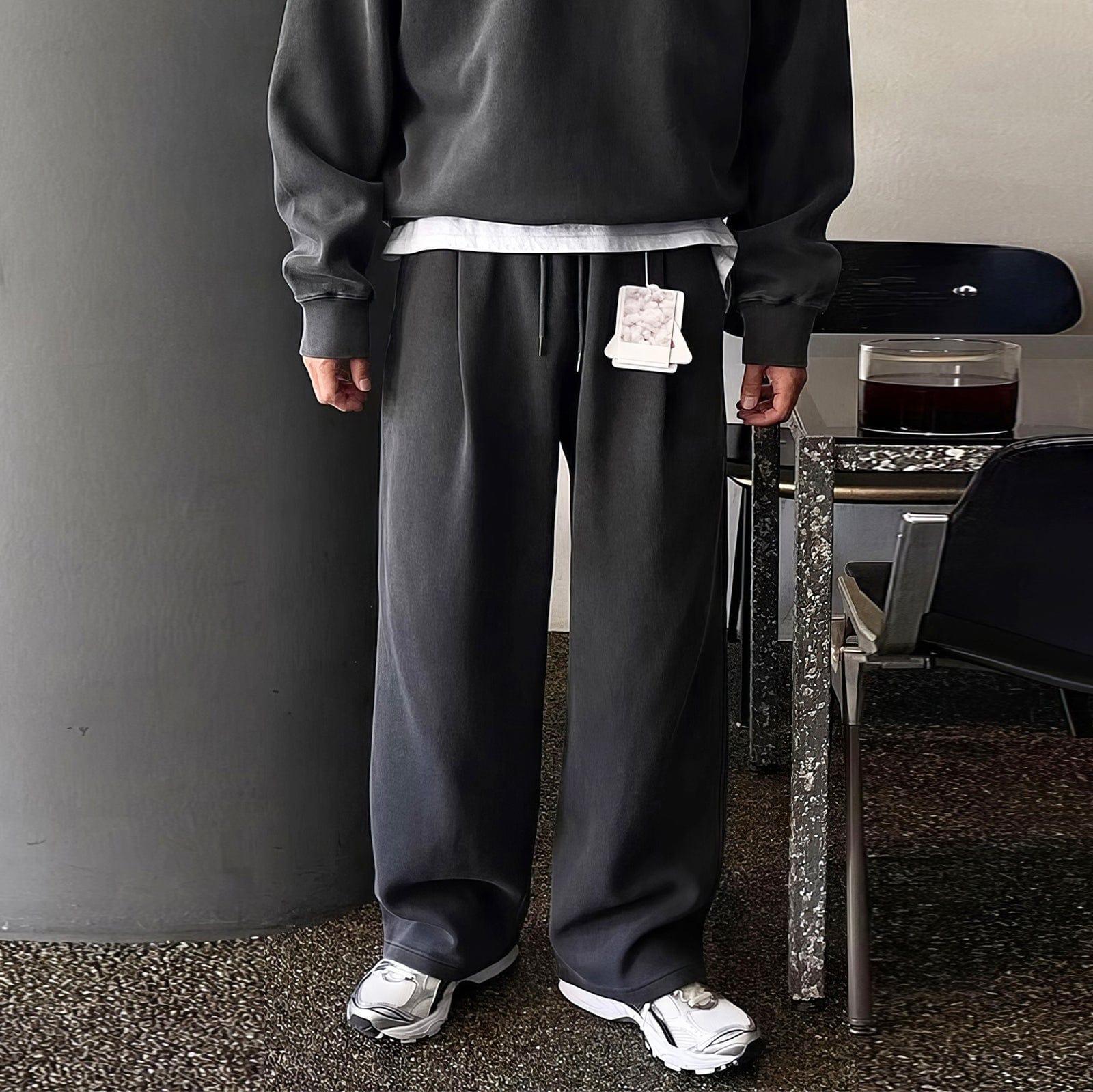RT No. 12451 PLEATED STRAIGHT SWEATPANTS Product Image