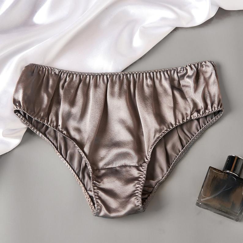 Emerald Green Pure Mulberry Silk French Cut Panties | High Waist | 22 Momme | Float Collection Product Image