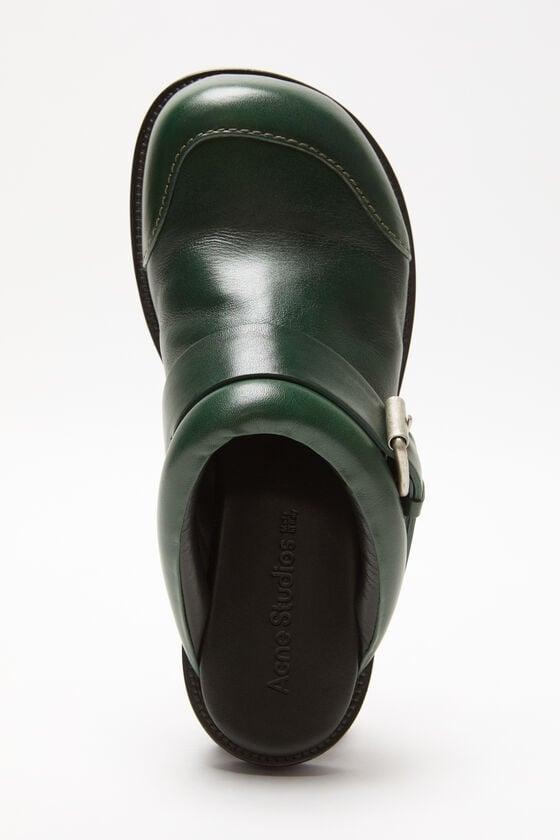 Leather buckle shoes Product Image