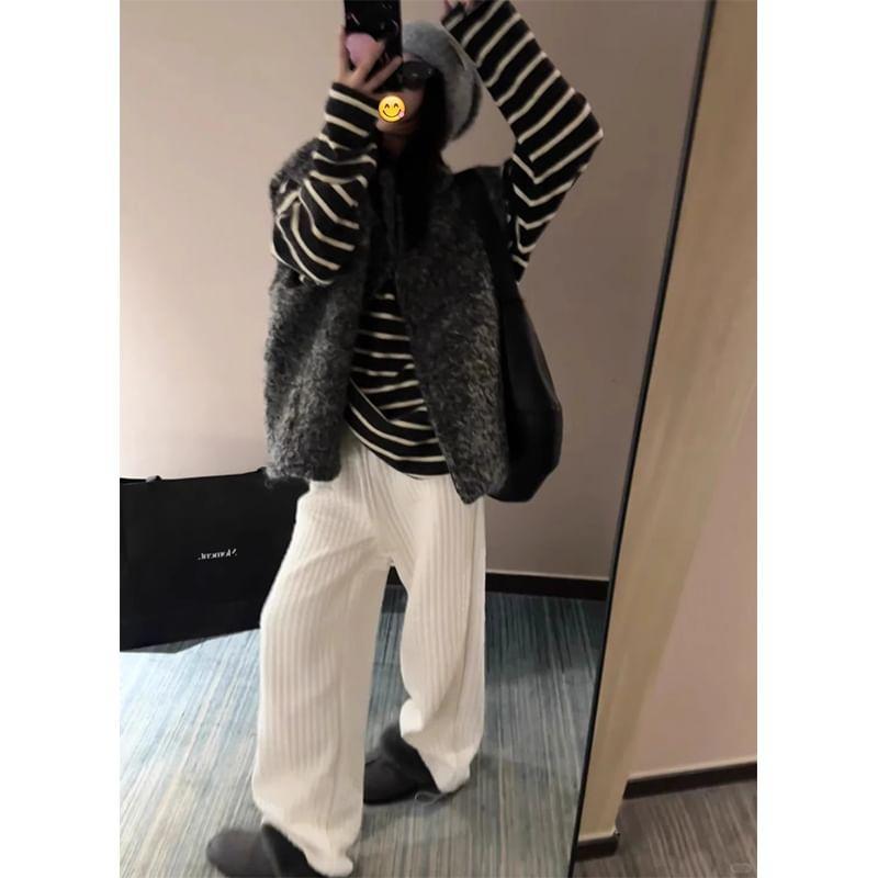 High Rise Quilted Plain Knit Wide Leg Pants Product Image