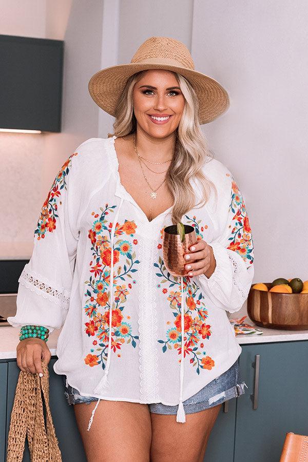 Dune Dreaming Embroidered Top In White Curves Product Image